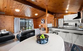 3 Bedroom Rotorua Home Sleeps 6 Fast Wifi Free Parking Ideal For Families Or Longer Work Stays